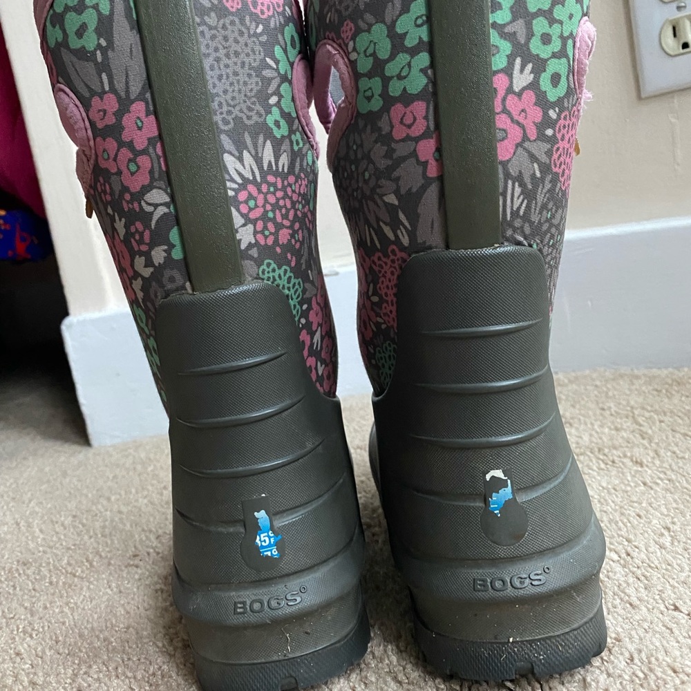 Bogs NeoClassic Little Girls Size 1.